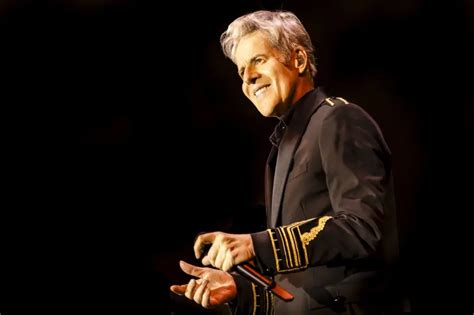 Concert De Claudio Baglioni À Paris: Un Hymne Au Sentiment Et À La Renaissance Mélodique